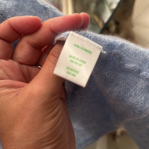 Cashmere wrap - Picture 2 of 3